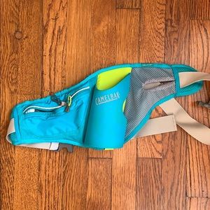 Camelbak running water bottle band